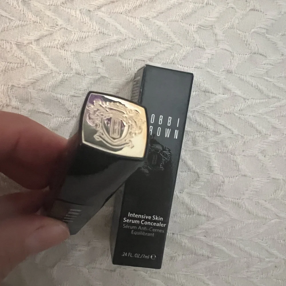 Bobbi Brown intensive serum Concealer